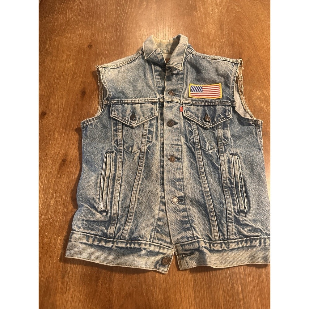 Vintage Levi's Denim Trucker Jacket Vest‎ Size Small USA American Veteran Patch